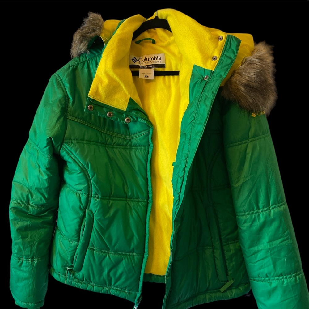 Oregon Ducks Columbia puffy jacket, size XL, great condition!